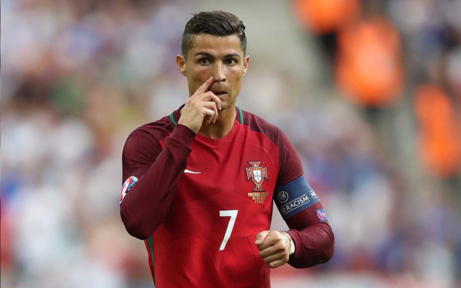 破纪录之夜与带队胜利，关键节点上的体育精神闪光，破纪录之夜扛起球队，他用体育精神点亮关键胜利